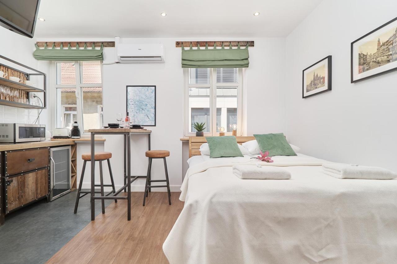 City Center Studio Wroclaw By Noclegi Renters Dış mekan fotoğraf